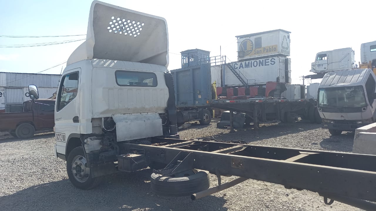  Mitsubishi CANTER 2014    EN DESARME
